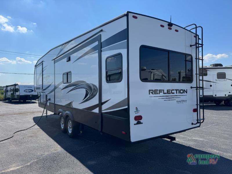 RV listing image
