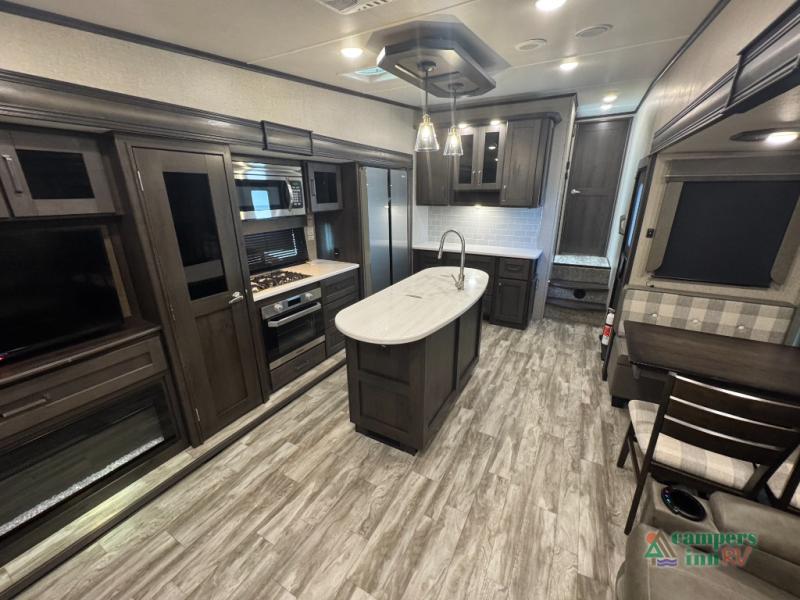 RV listing image