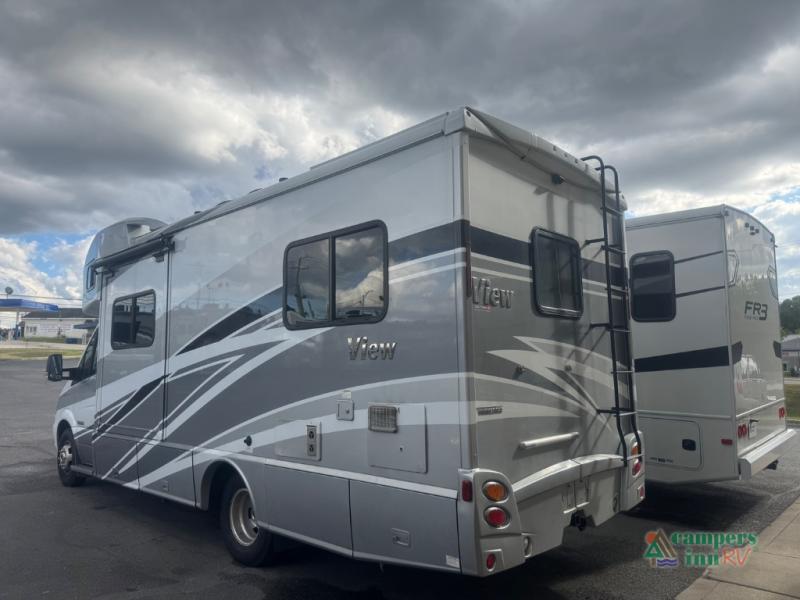 RV listing image
