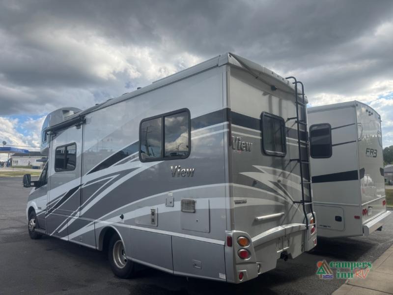 RV listing image