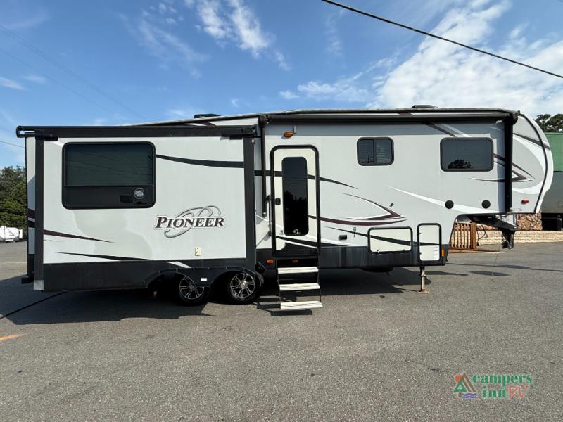 RV listing image
