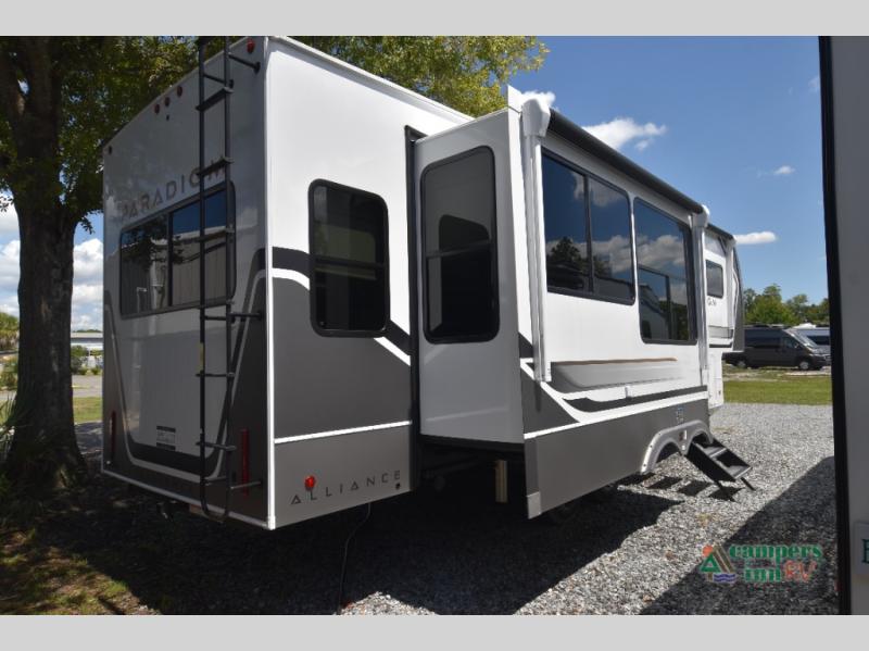 RV listing image