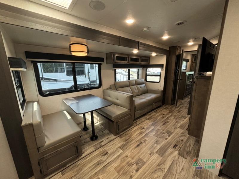 2023 Venture Rv sporttrek touring edition