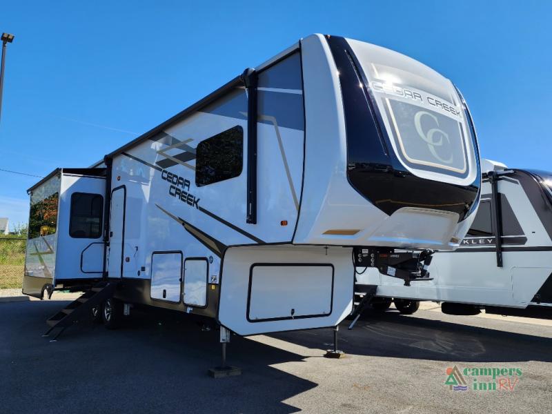 RV listing image