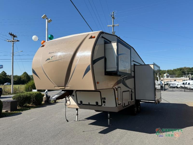RV listing image