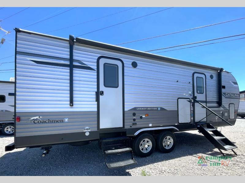 PLEASE CONFIRM OPTIONS WITH CAMPERS IN RV LOUISVILLE - 812-282-7718