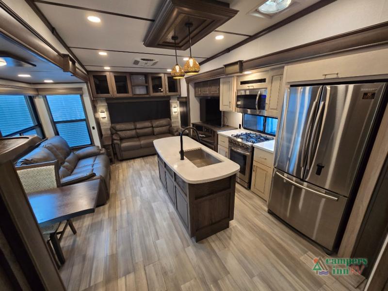 RV listing image