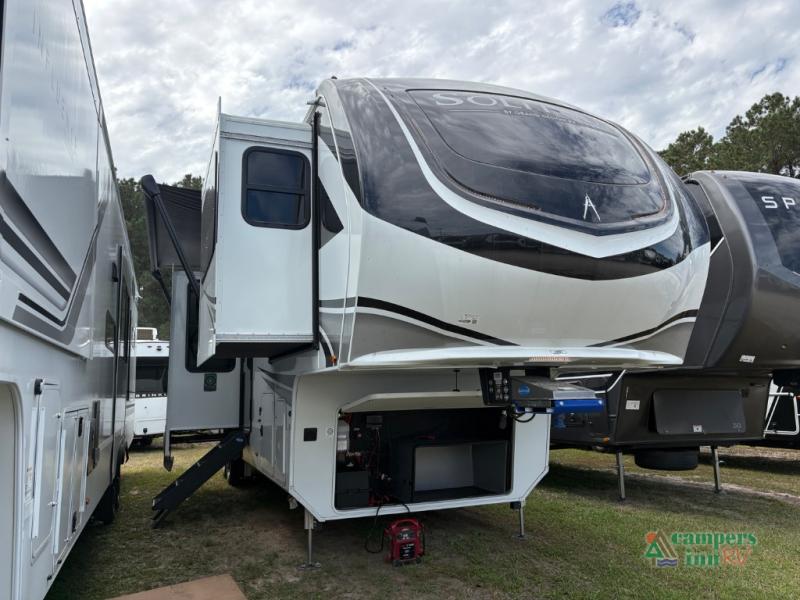 RV listing image