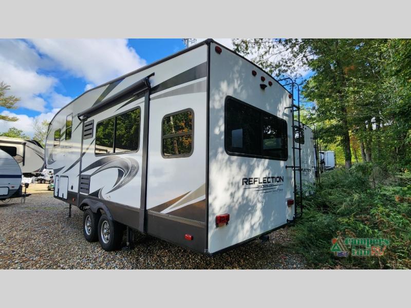 RV listing image