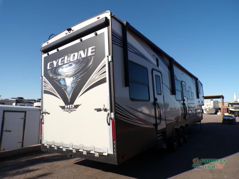 RV listing image