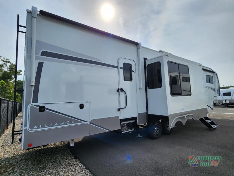 RV listing image