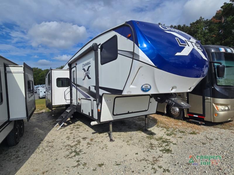 RV listing image