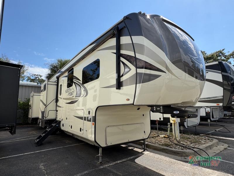 RV listing image