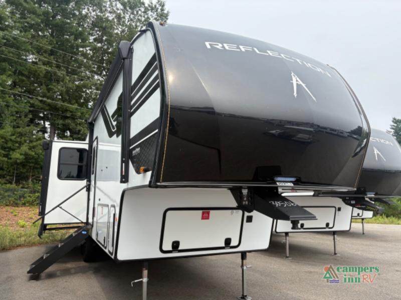 Grand Design RV Reflection Image