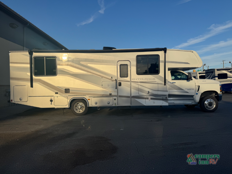 RV listing image