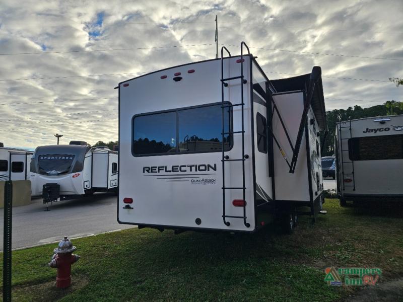RV listing image