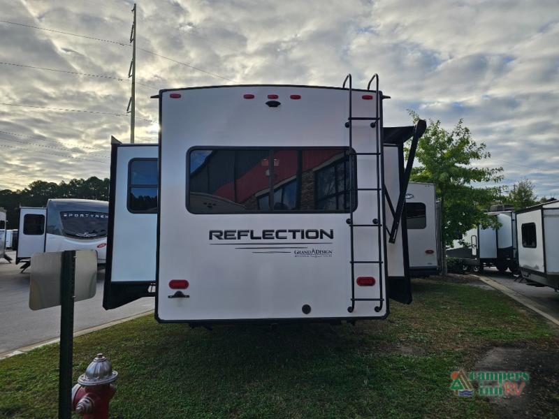 RV listing image