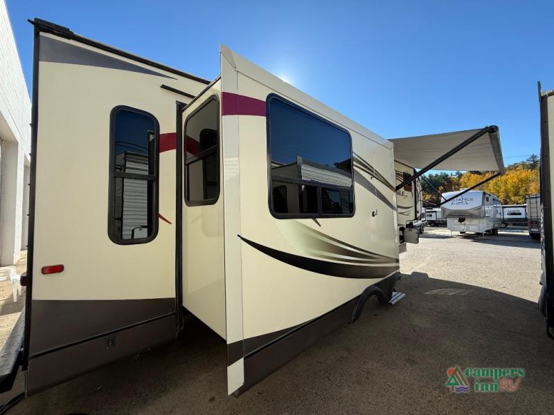 RV listing image