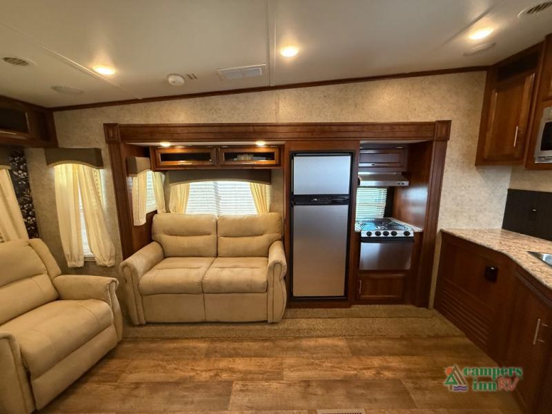 RV listing image