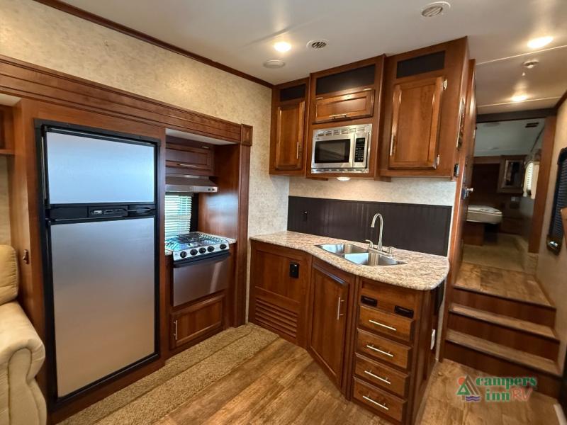 RV listing image