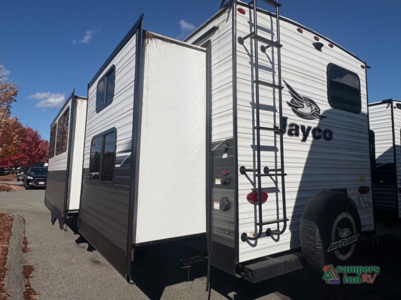 RV listing image