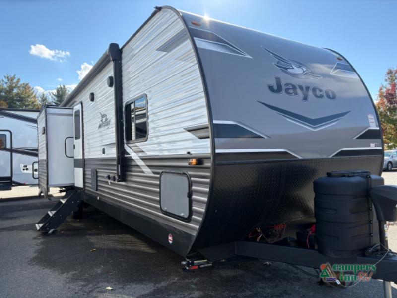 RV listing image