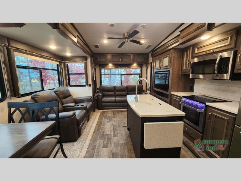 RV listing image