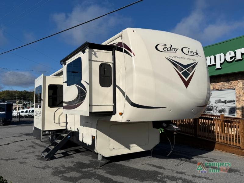 RV listing image