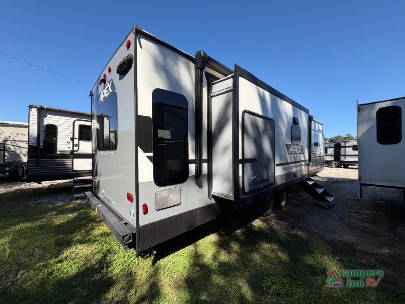 RV listing image