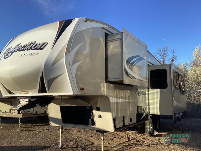 RV listing image