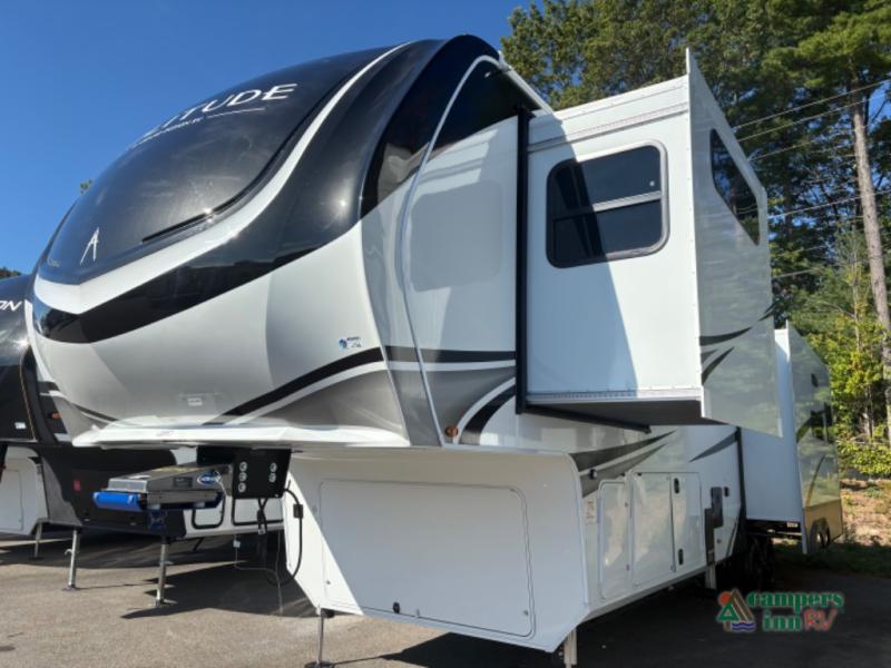 RV listing image