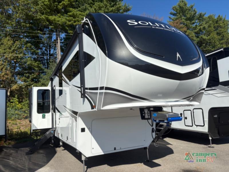 RV listing image