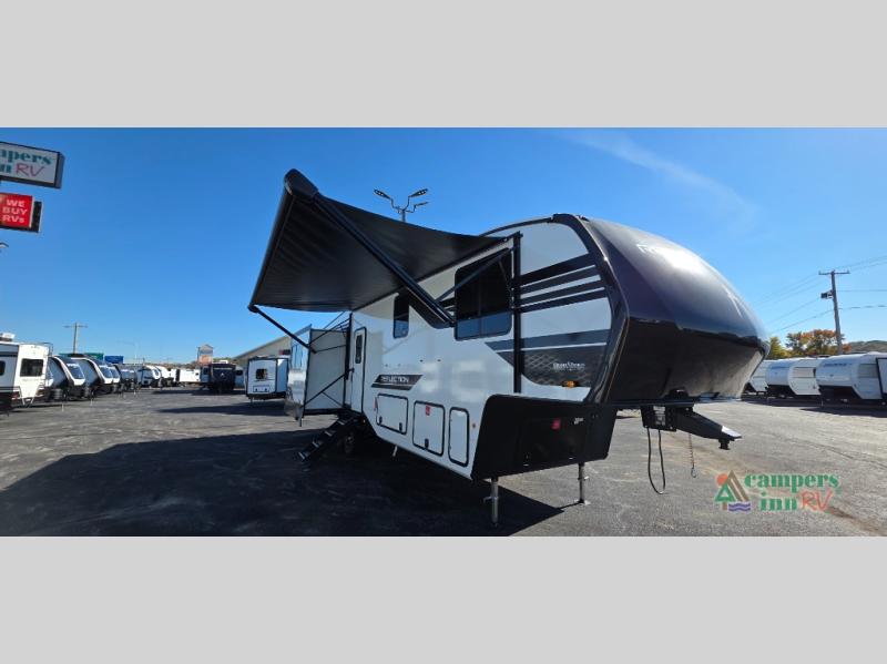 RV listing image