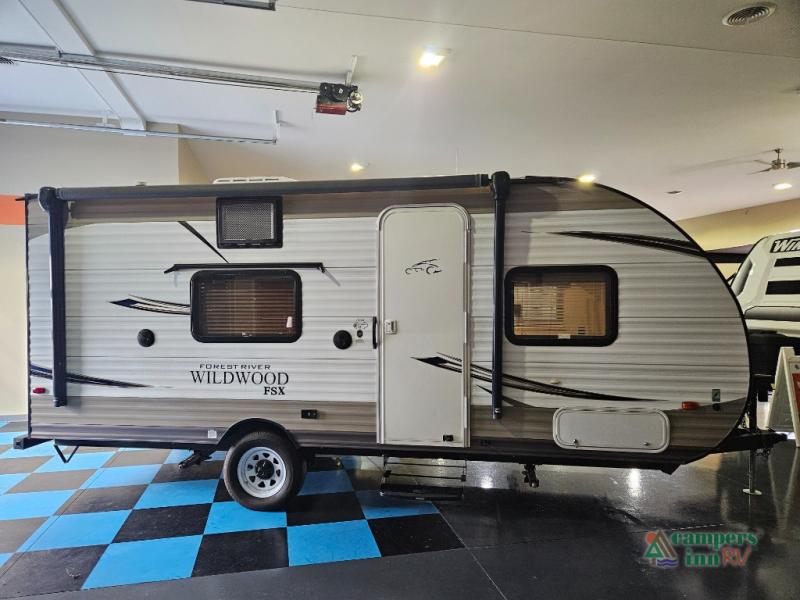 RV listing image