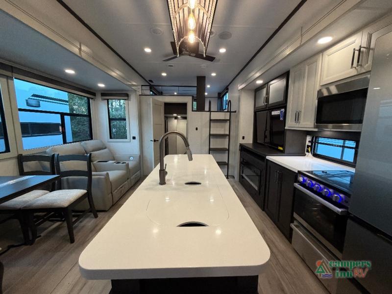 RV listing image