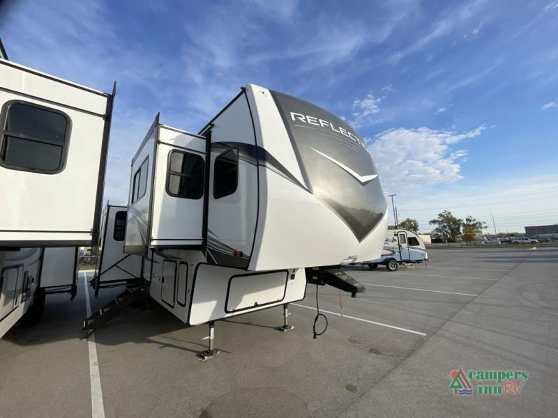 RV listing image
