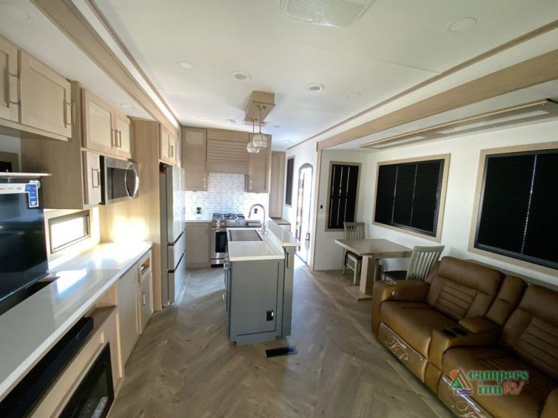 RV listing image