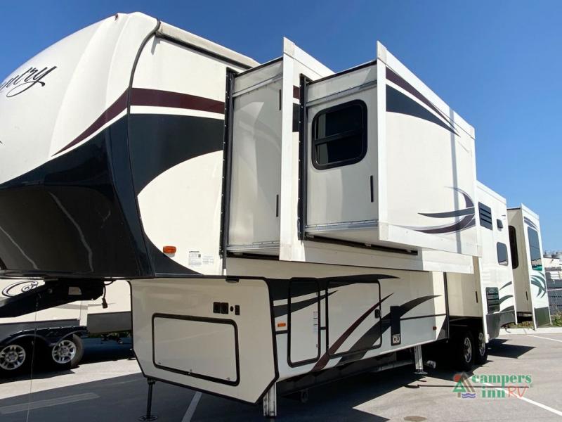 RV listing image
