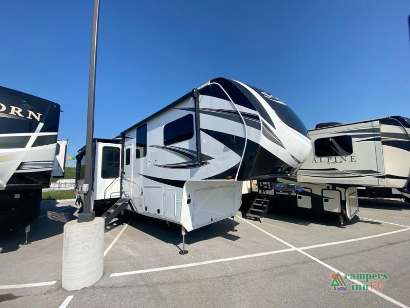 RV listing image
