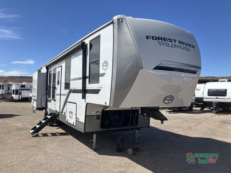 RV listing image
