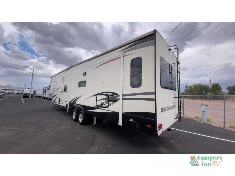 RV listing image