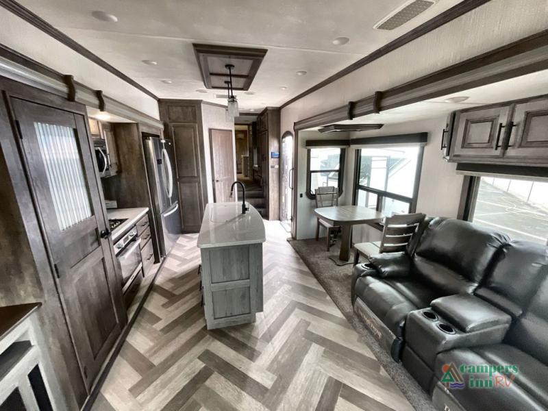RV listing image