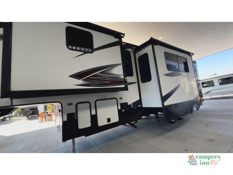 RV listing image