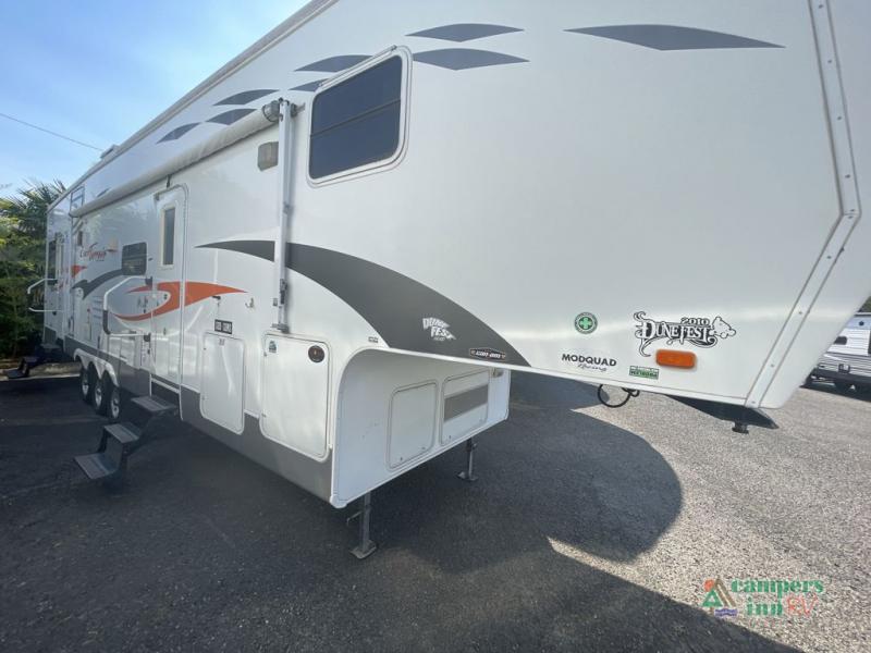 RV listing image