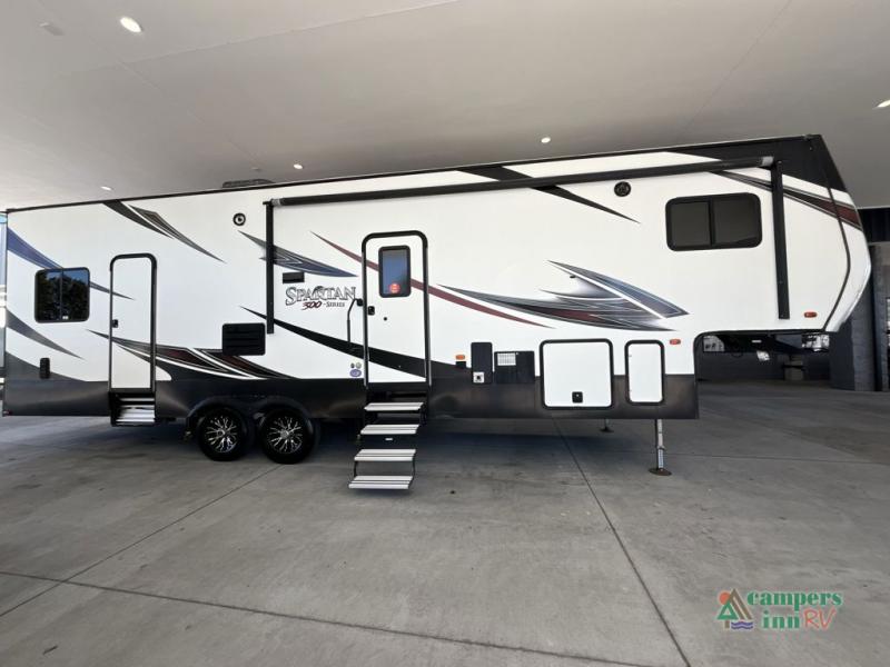 RV listing image