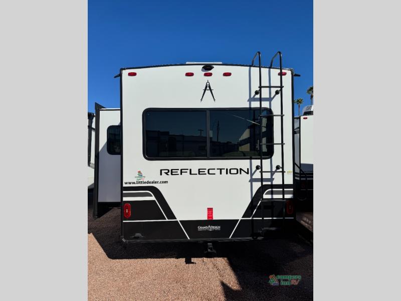 RV listing image