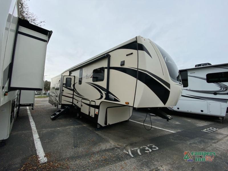 RV listing image