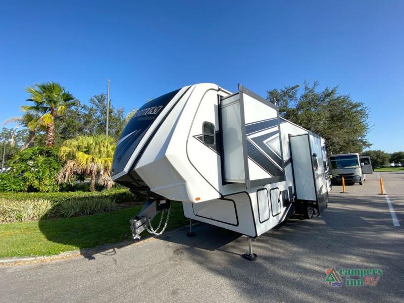 RV listing image