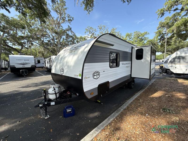 RV listing image