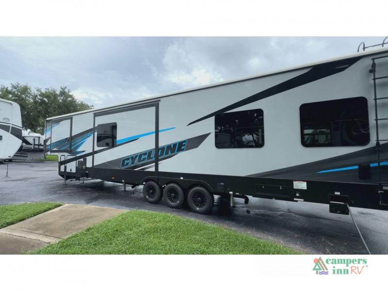 RV listing image